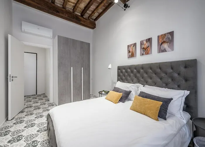 Emilia Suite Palace